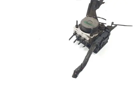 Nissan Note (E11) ABS Pump 476609U100