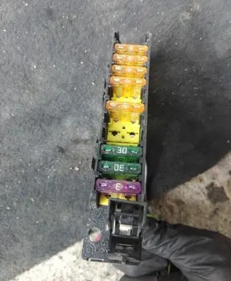 Citroen C5 Fuse module 9627791880