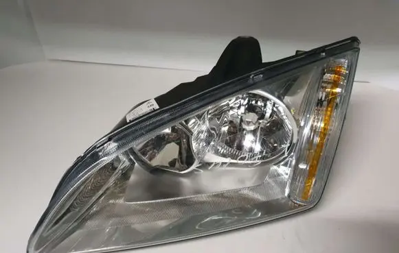 Ford Focus Headlight/headlamp 4M5113W030AC