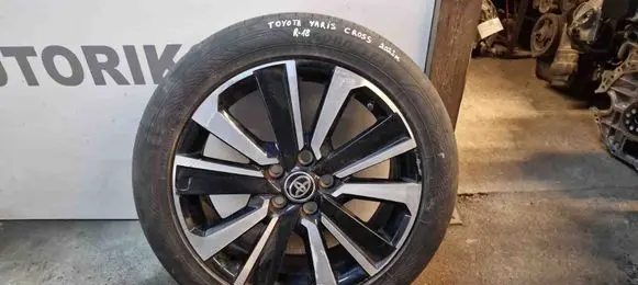 Toyota Yaris Cross R18 alloy rim PW4570D008