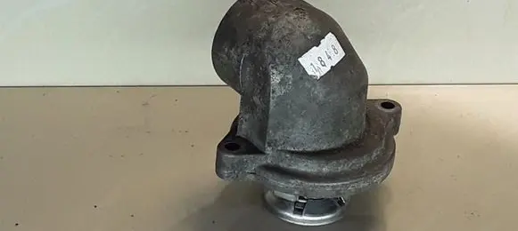 Thermostat/thermostat housing