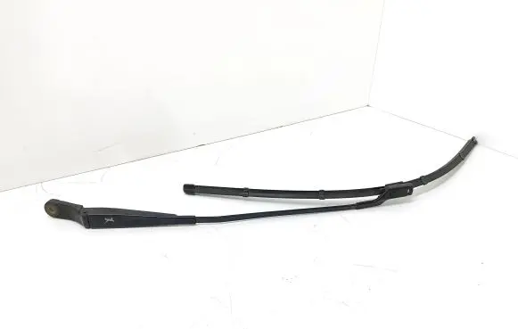 Peugeot 5008 Front wiper blade arm 9683098980