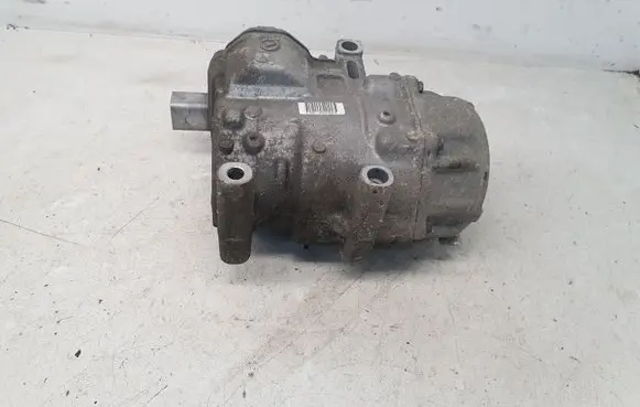 Toyota Auris E180 Air conditioning (A/C) compressor (pump) 0422001330