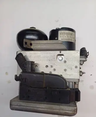 Mercedes-Benz E W211 ABS Pump 0265250110 8917267170 A0054319612