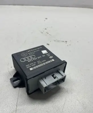 Audi A4 S4 B8 8K Light module LCM 8K5907357 00040387 00837914