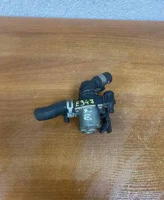 Mercedes-Benz E W210 Coolant heater control valve 0235451628 E347