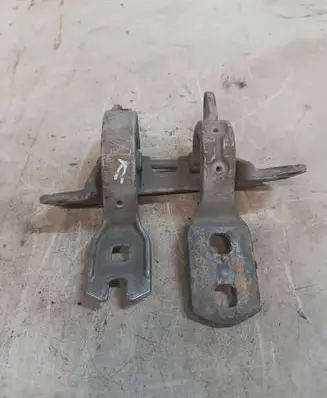 BMW 5 E39 Tailgate/trunk/boot hinge