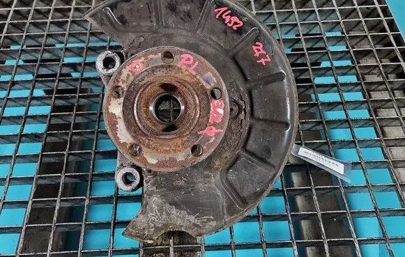 Volkswagen PASSAT B7 Front wheel hub spindle knuckle IMPRK1492277