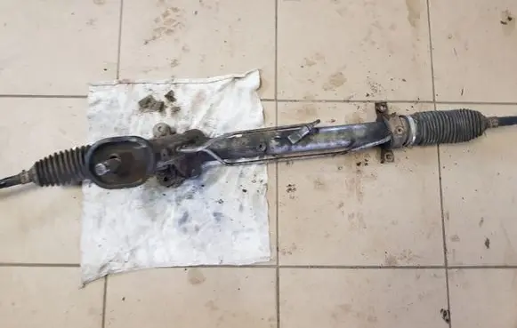 Volkswagen Polo V 6R Steering rack