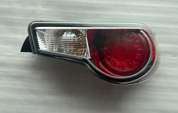 Toyota GT 86 Rear/tail lights SU00305115 22060082 22060084