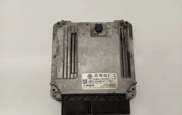 Volkswagen PASSAT B6 Engine control unit/module 03C906021A 03C906021