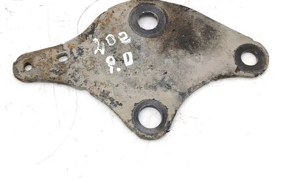 Peugeot 407 Engine mounting bracket 486776B