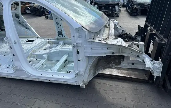 KIA Sorento IV Front quarter panel