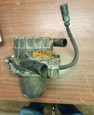 Peugeot 407 Secondary air pump 9653340580
