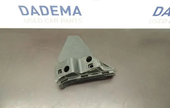 Volvo C70 Front bumper mounting bracket 08620369