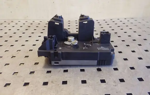 Renault Trafic II (X83) Sliding door lock 8200008465 91166226