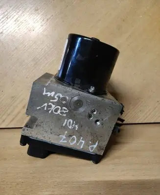 Peugeot 407 ABS Pump 15710605 S118676001E