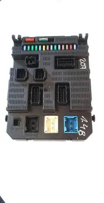 Peugeot 207 Fuse module 9659285480