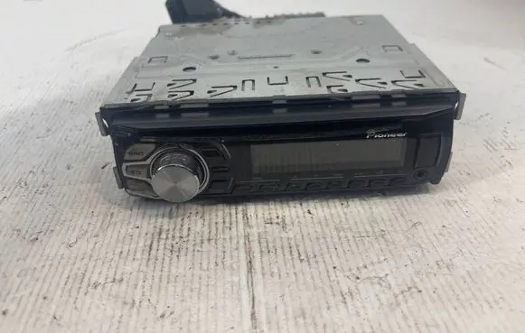 Opel Astra H Radio/CD/DVD/GPS head unit DEH1600UB 10R040449 988028218873