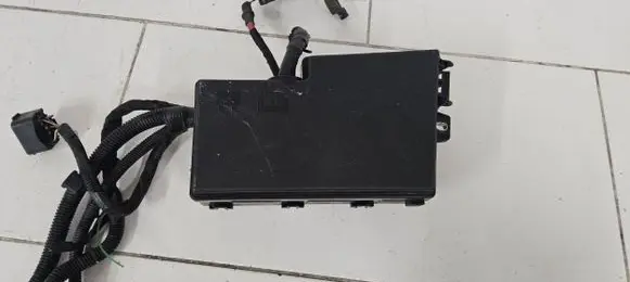 Volvo V50 Fuse box set 8688040 518818000 166091