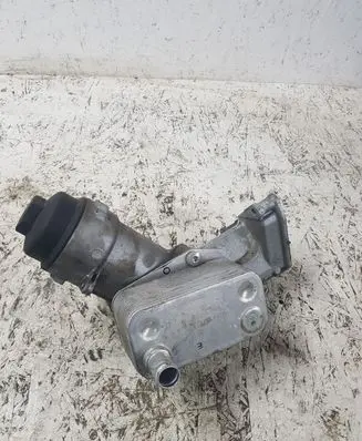 BMW 1 E81 E87 Oil filter mounting bracket 6740373126