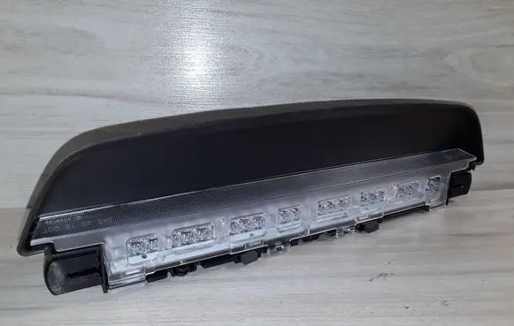 BMW M5 F90 Third/center stoplight 024569902 7360526