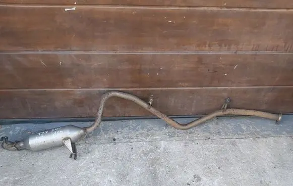 Toyota Avensis T270 Rear muffler/silencer tail pipe 