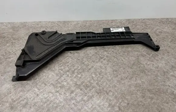 BMW X3 E83 Radiator mount bracket 3509203 3423556