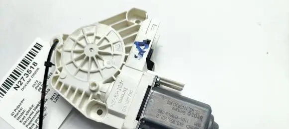 Audi A8 S8 D4 4H Front door window regulator motor 8K0959801