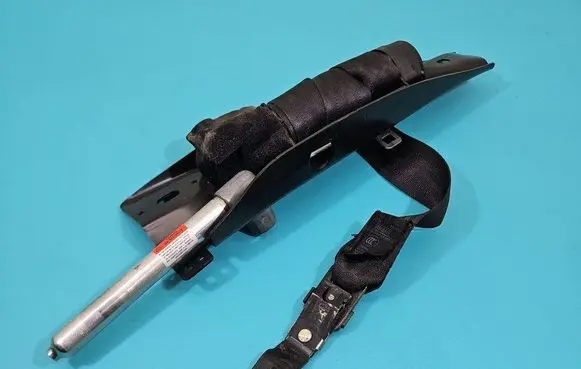 Volvo V70 Front seatbelt 39865061 IMPRK1493580