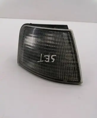 Seat Toledo I (1L) Front indicator light 961592