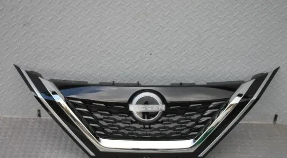 Nissan Qashqai J12 Front grill ATRAPA-623106UMSA 623106UMSA 623106UM