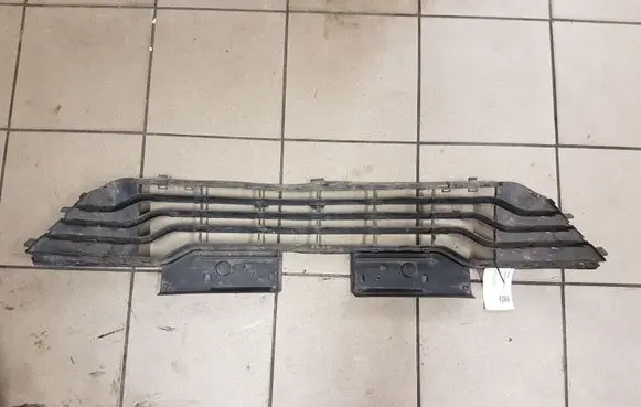 Citroen C4 I Front bumper lower grill 963050577