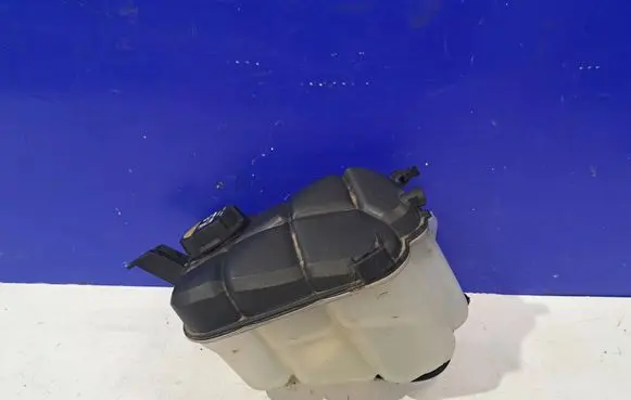 Volvo V60 Coolant expansion tank/reservoir 31200320