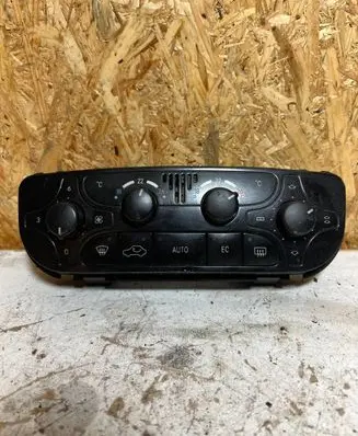 Mercedes-Benz C W203 Climate control unit 2038300785