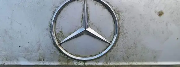 Mercedes-Benz W123 Manufacturer badge logo/emblem 