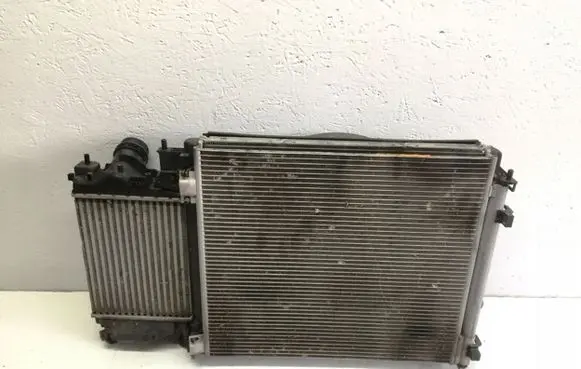 Nissan Qashqai Radiator set 21418EB0B