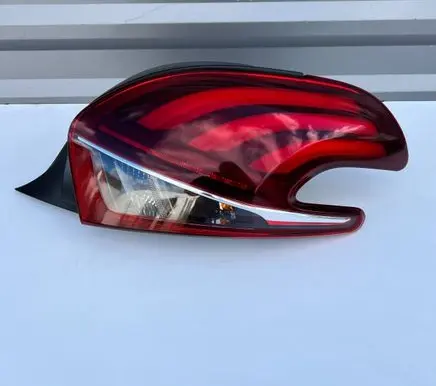 Peugeot 208 Rear/tail lights 001970320 12345678