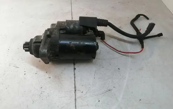 Volkswagen PASSAT B6 Starter motor 02Z911023
