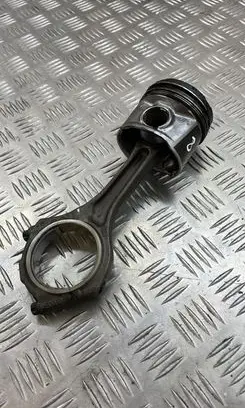 Audi A4 S4 B6 8E 8H Piston with connecting rod 059J