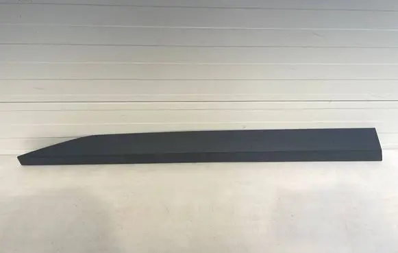 Skoda Superb B8 (3V) Front door trim (molding) 3V0853293A