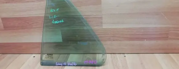 Renault Laguna II Rear vent window glass 8200000399 DOT39AS2M34 43R000929