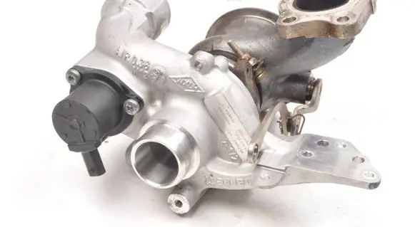 Peugeot 2008 II Turbo 9836081180
