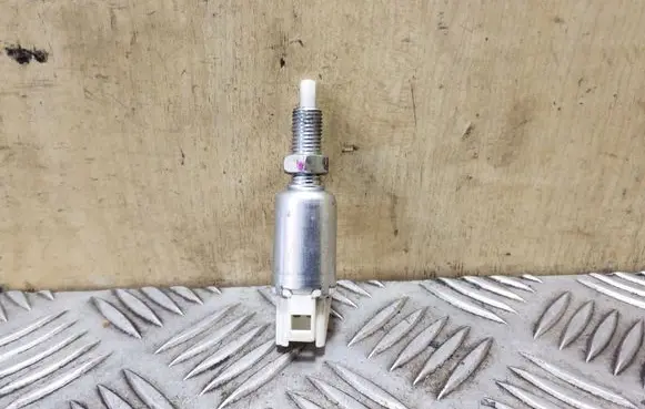 Clutch pedal sensor