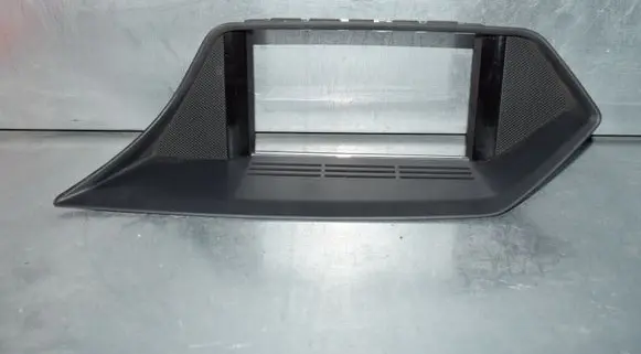 Mercedes-Benz E W212 Radio/GPS head unit trim a2126801536