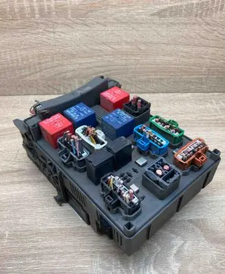 Renault Laguna II Central body control module 8200190268