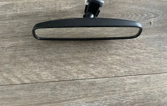 Ford Focus Rear view mirror (interior) E9014276