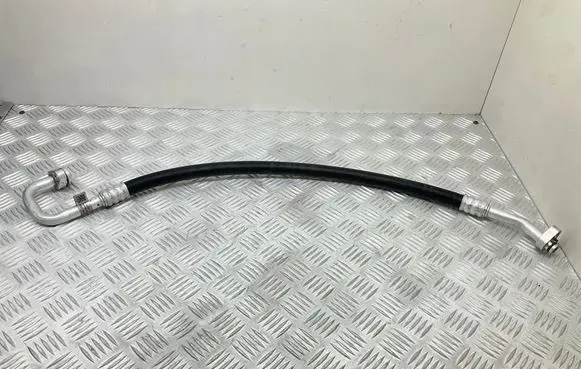 Audi A4 S4 B9 Air conditioning (A/C) pipe/hose 8W0816743B