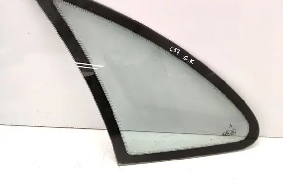 Citroen Xsara Picasso Rear side window 43R000015 DOT211 M89
