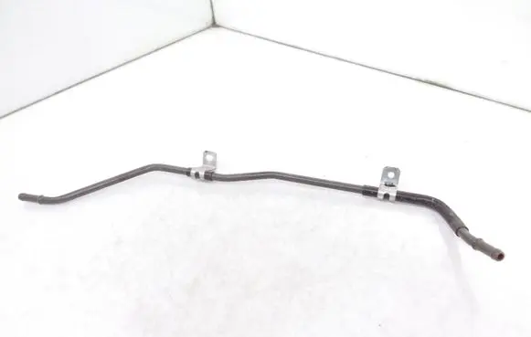 Toyota RAV 4 (XA40) Fuel line pipe